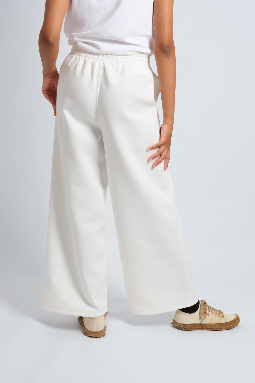 【予約販売：10月中旬〜配送開始】レディースパンツ　White