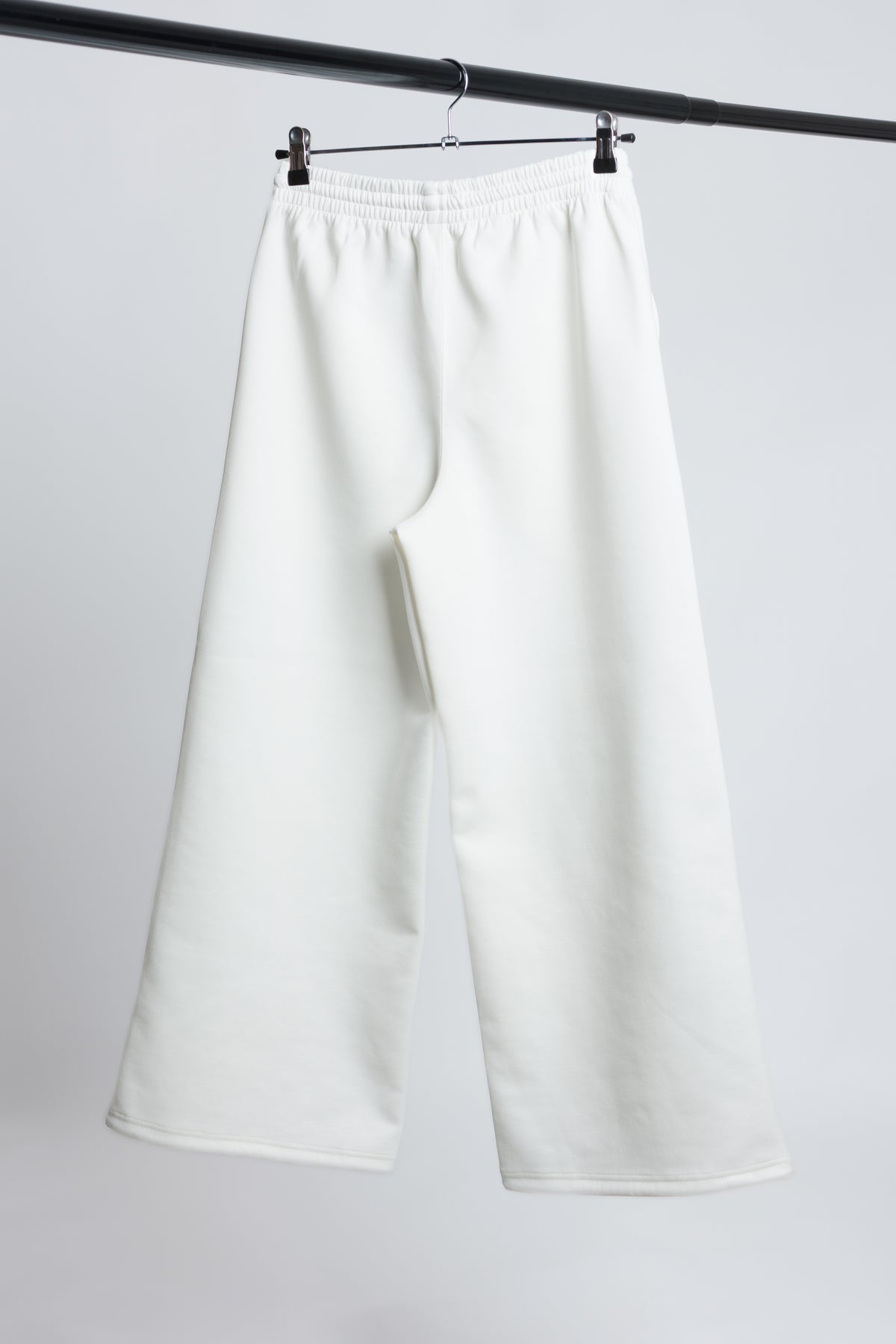 【予約販売：10月中旬〜配送開始】レディースパンツ　White