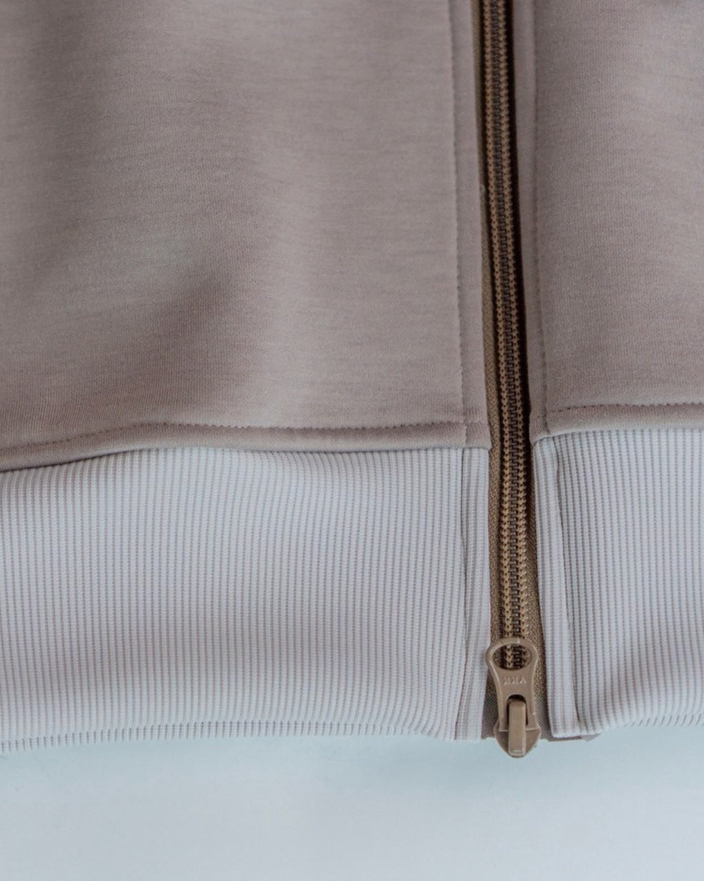 レディースパーカー　Beige